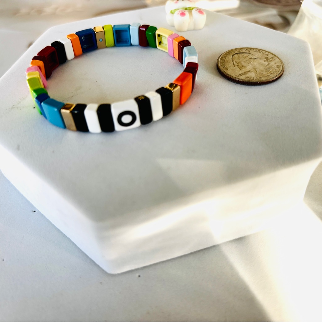 Roxanne Assoulin Alphabet Soup Bracelet O 65$